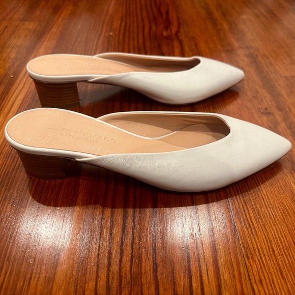 Club Monaco Loalla White Women's Pointed-Toe Mules - Picture 2 of 4